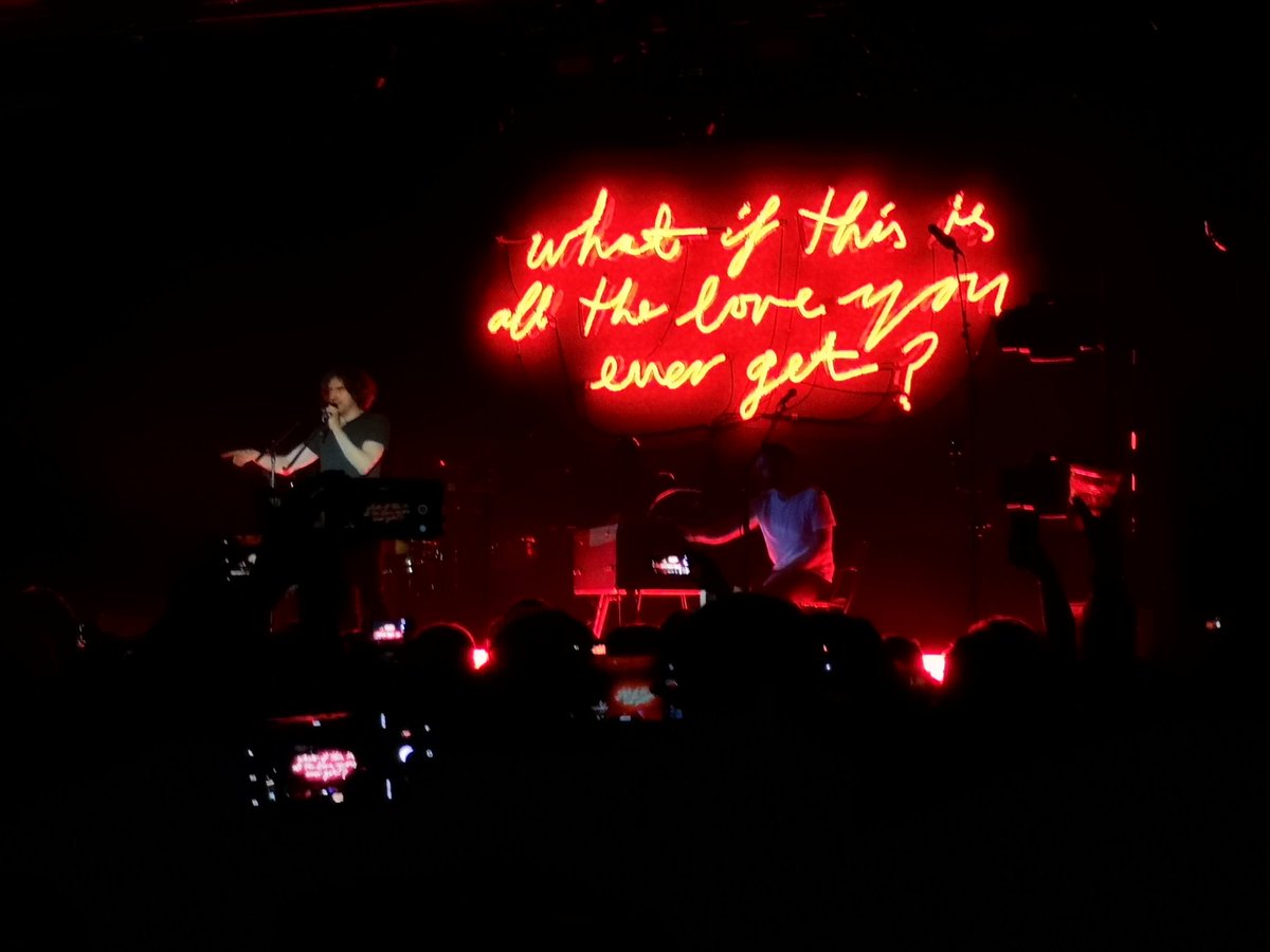 Never! #loveisallaround, I belive in #love and #beautiful #things that will bring to me
<a href="/snowpatrol/">Snow Patrol</a> @ <a href="/LaRivieraSala/">Sala La Riviera</a>