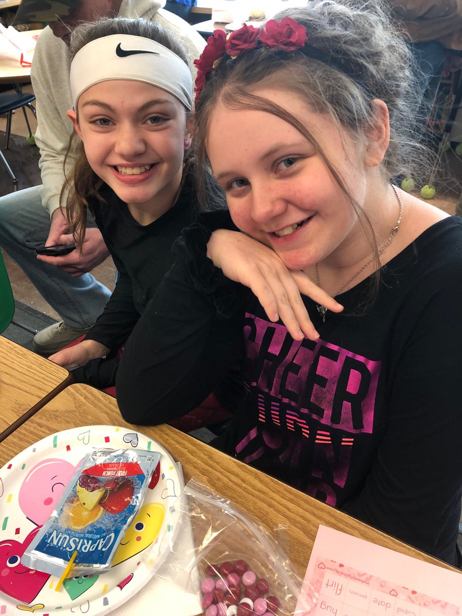 sunfifthgraders's tweet photo. We were fortunate to have these parents hep out at our Valentine’s Day party. Thanks to everyone who supplied treats. It was a fun day! @NodSunES #partytime https://t.co/AfzZF7ox83
