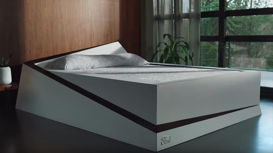 ElFinanciero_Mx's tweet photo. #AutosEF ¿Tu pareja invade tu 'carril' de la cama? Este invento de @Ford te ayudará. https://t.co/1msNtOvRFu https://t.co/HnrIVbTp2n