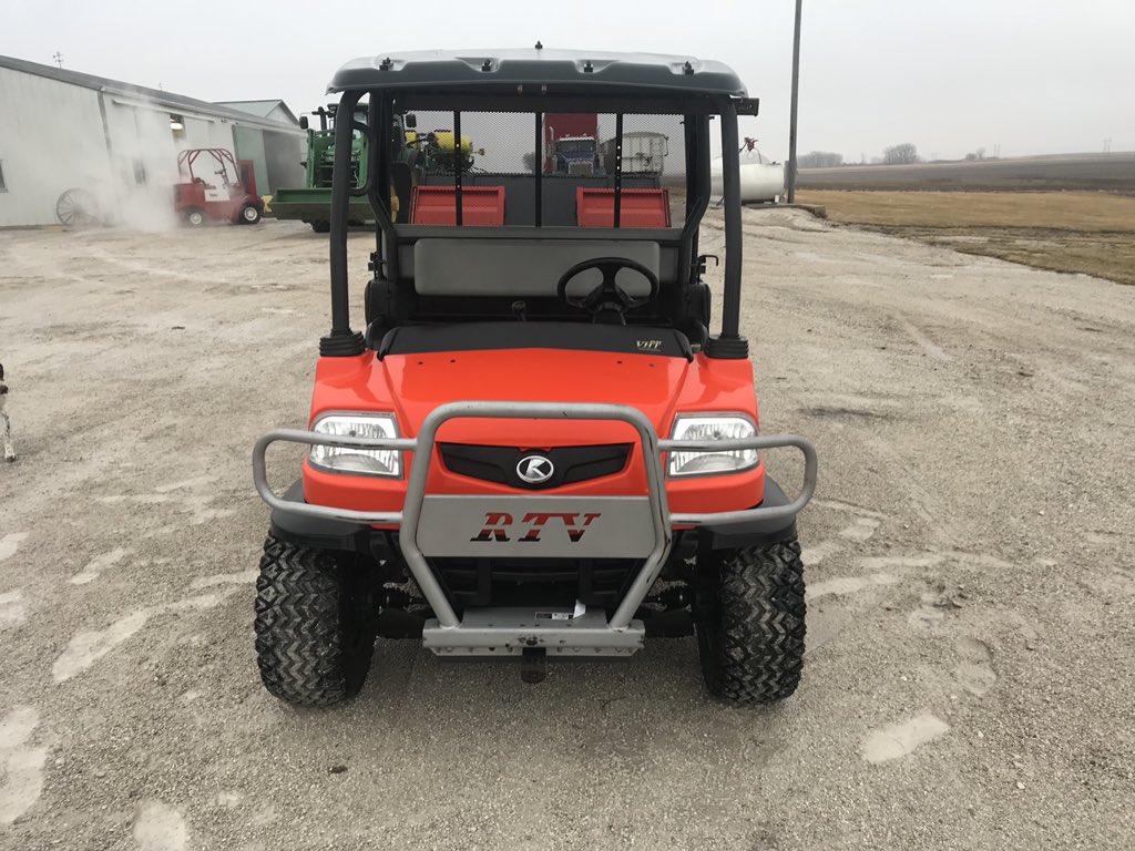 j_ostrander's tweet photo. 2009 1140 One owner Kubota UTV. This is a very versatile model that can be converted to two seat crew cab, or fold the back seat and have a larger dump area. 
Diesel,
One owner, 
4 wheel drive, 457 hours. Selling on auctiontime March 4. Call Jay 515.370.1234 https://t.co/F6NY5F6jiz