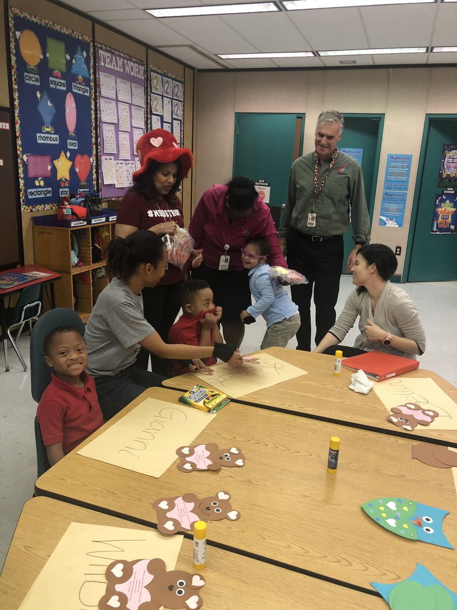 orr_ap's tweet photo. What a privilege it was to sprinkle drops of kindness all around campus with district ESE staff!
#MSDOneYearLater 
#MSDSStrong 
#RandomActsOfKindnessDay 
 @GGrigull @MaplewoodOwls @BCPSStudentServ @Kids1stCadre1 https://t.co/WQciorYMPr