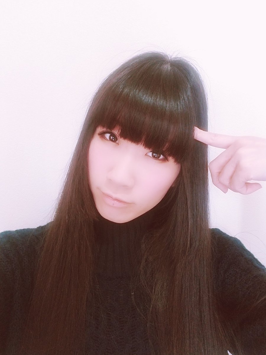 Shizuka 第1 3 21時 生歌live A Twitter おはようございまする 病院行ってきます 前髪伸びてきた 調子狂うね 美容師さんに聞いたところ 私の地毛は中々珍しい赤っぽいアッシュなんだそうです それだもん高校の時染めてるって怒られたよね A