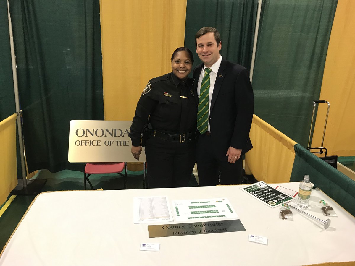 MattBeadnell's tweet photo. Always great to run into Deputy Kamilla Peck of the ⁦⁦@OnondagaSheriff⁩ Office! https://t.co/2I4V3e7JWm