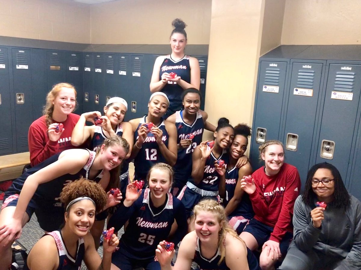 NewmanJetsWBB's tweet photo. Big road win at St. Mary’s U (TX) 80-71 to keep 2nd place in Conf play. Happy Valentines Day. Go Jets. https://t.co/gqeOl0Zh3e