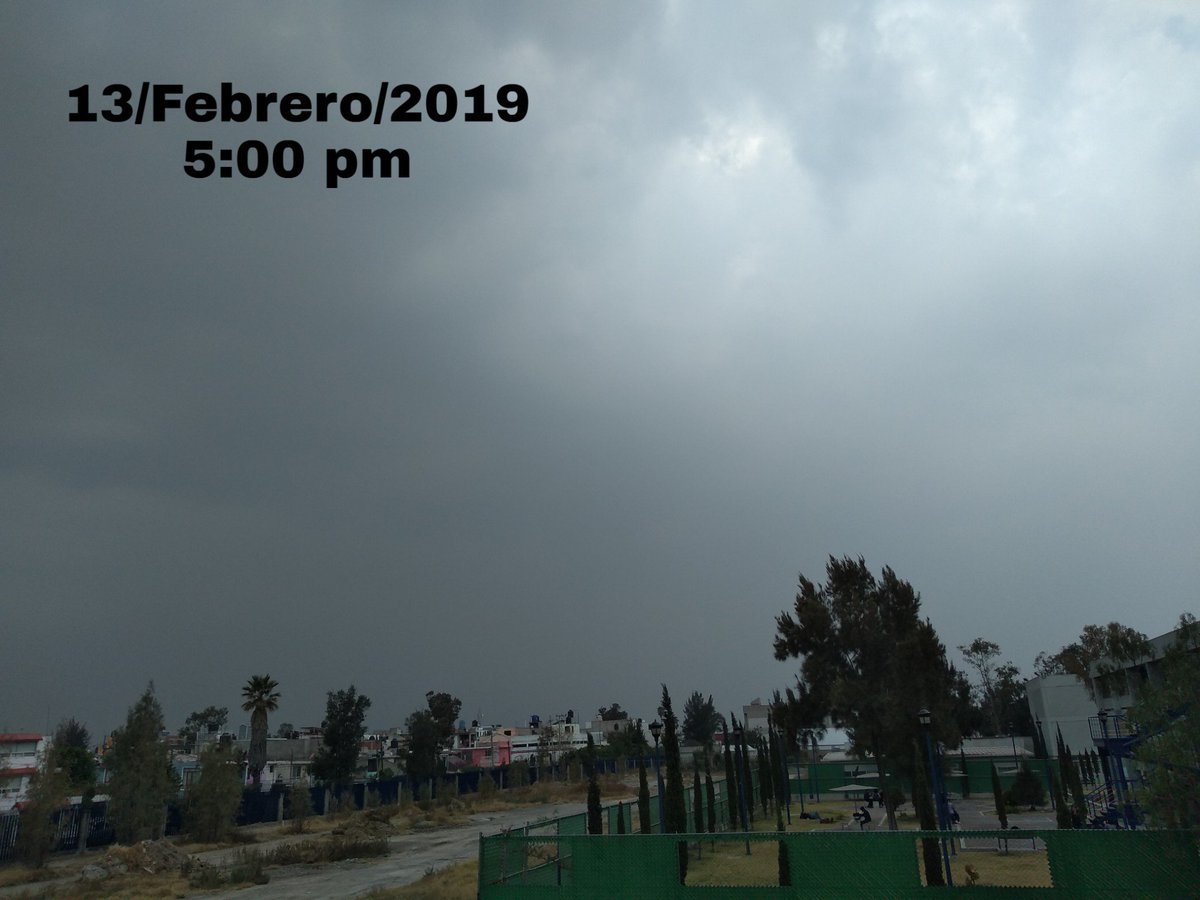 lapinagoleada's tweet image. El frente frío N° 36 deja notar su breve paso por la Ciudad de México y el Área Metropolitana❄️. 

6/Feb/19 a las 5:00 pm: 19°C☀️
13/Feb/19 a las 5:00 pm: 11°C☁️

@CNNEE @CNN  #cnnidnewsreport #cnnreport
