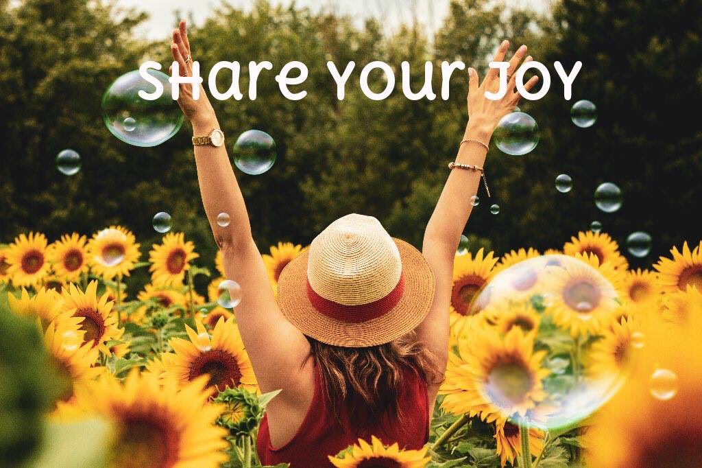 CBDReNU's tweet photo. Happy #ValentinesDay Friends! 
To show our love for all of you we’re giving you the chance to win an awesome gift bag filled with CBD goodies!
Share something that brings you joy and we'll choose a winner at random Sunday night, February 17th. ❤️this tweet &amp; Share your joy. https://t.co/gkvLTeuuaZ