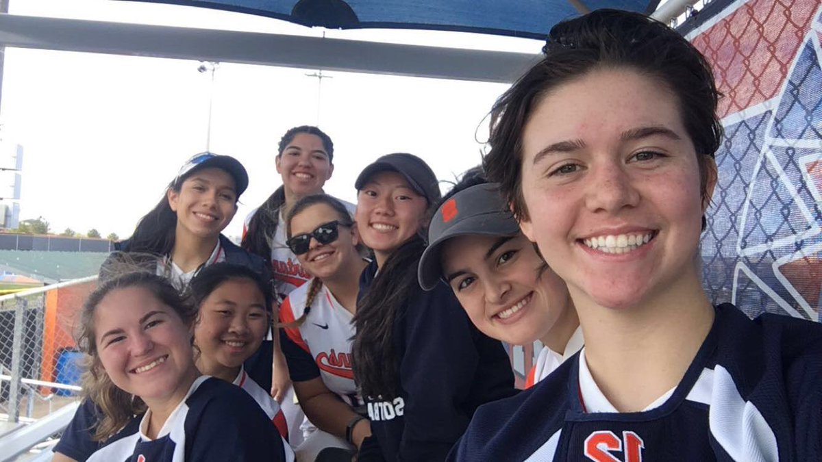 lexikwilson's tweet photo. first dinger of senior season🥎 https://t.co/YRpifxdiDL
