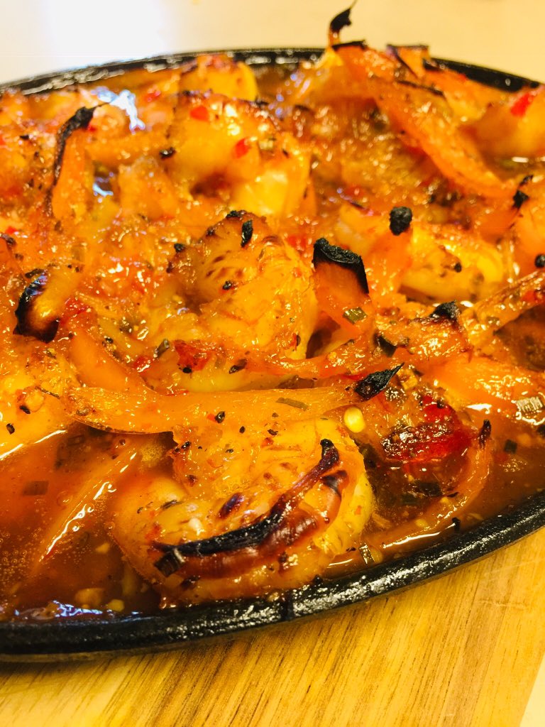 ChefGway's tweet photo. Fire Cracker Shrimp! what all eating today?........Bmore Gourmet! https://t.co/jGDUOoyKbz