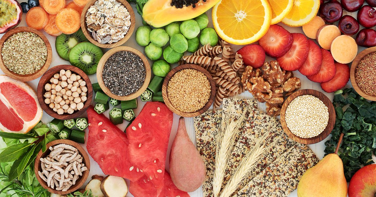 AusContinence's tweet image. We’re in the midst of #SmartEatingWeek! The idea of smart eating means different things to different people, but we think it&apos;s a great chance to highlight eating for healthy bowels. 
🔸This means a focus on getting enough fibre each day. Read on for our 4 tips to get you there: