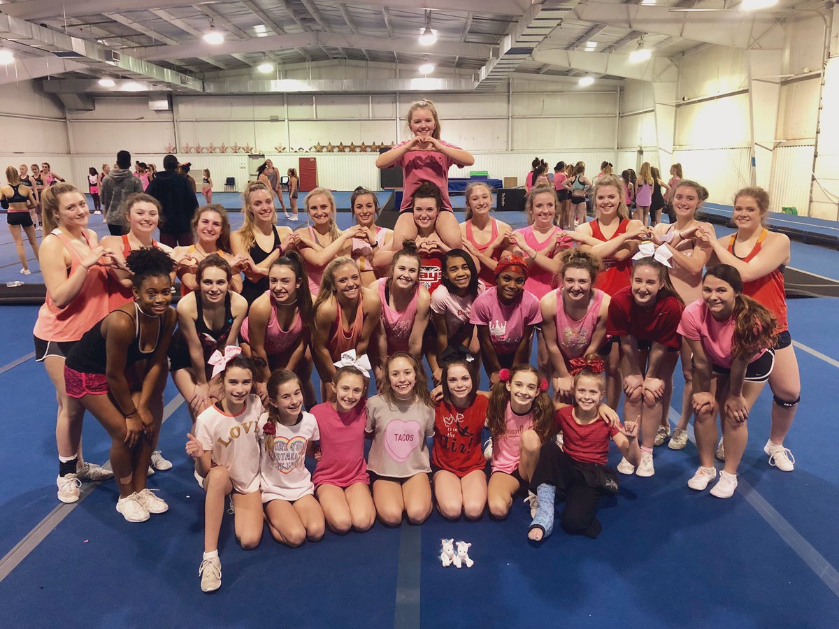 Such an awesome Valentine’s practice with our team tonight! We are so thankful for the hard work each person is putting in at every practice and the number of hit routines keeps adding up! Way to go Lime!! ❤️💗💋💘💕💜