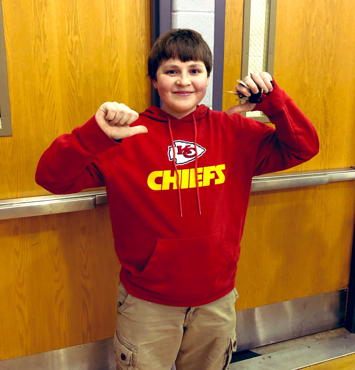 Who has 2 thumbs and got to hang out with 13 girls on Valentines Day?! Our manager Reese.