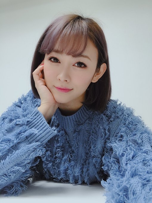 打ち合わせで事務所なう すごい久々来たー！ https://t.co/jVEuCw99Js<a href="/tag/%E3%81%98%E3%82%83%E3%81%B1%E3%82%93%E3%81%90"class="tags"><span>#じゃぱんぐ</span></a>