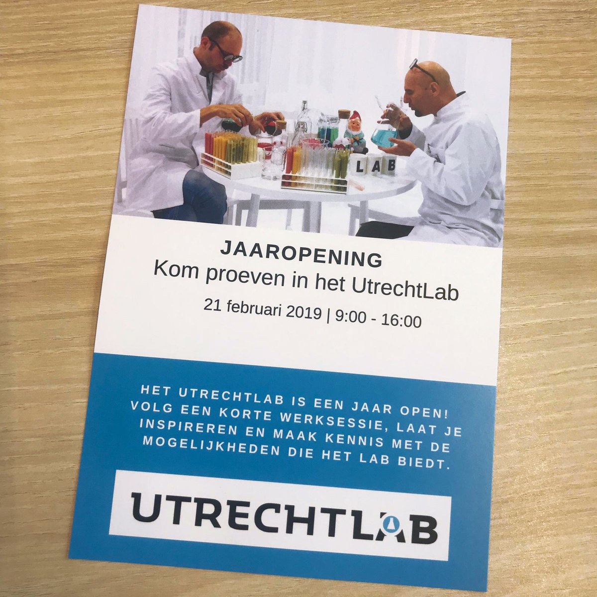Als 'nutty professor' speel ik komende week, een rol tijdens de opening van het UtrechtLab. Ook verzorg ik nog één van de proeverijen: Guerrilla Marketing, in beeld bij je doelgroep met verrassende ideeën. Zinin!

#ilovemyjob #nuttyprofessor #utrechtlab #guerrillamarketing
