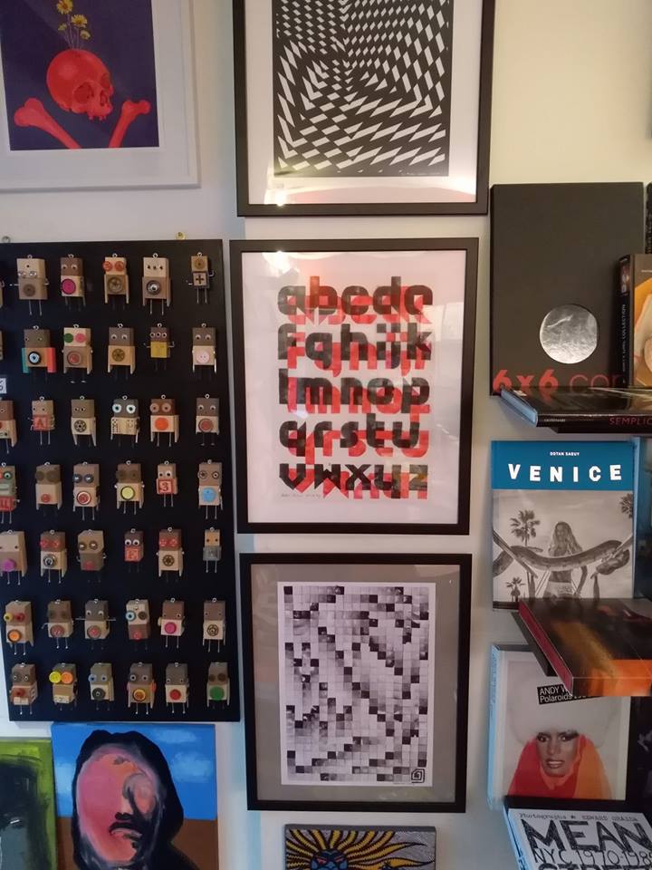 MattiaC's tweet photo. Today some spam about my physical works, you can find them at @koboshopudine in Udine, via Palladio 7, Italy. In the same store you can find great records, import books a other cool design stuff!
#notonlycryptoart #store #realpieces #stampworks #skate #fonts #supportlocals https://t.co/pNfqg4qtBT