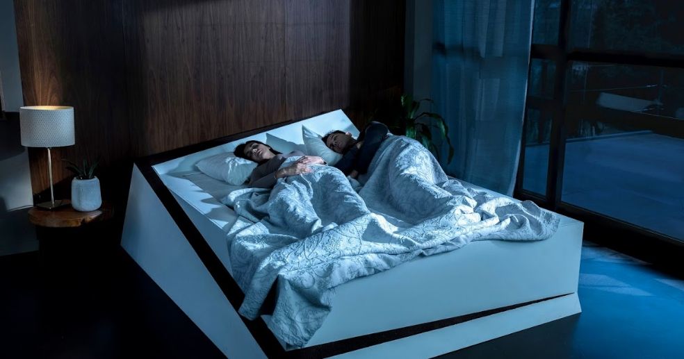 lastbasic's tweet image. Ford Europe: Ford&apos;s smart bed rolls selfish sleepers back into place #IoT #Ford #LastBasic buff.ly/2X2MLl2