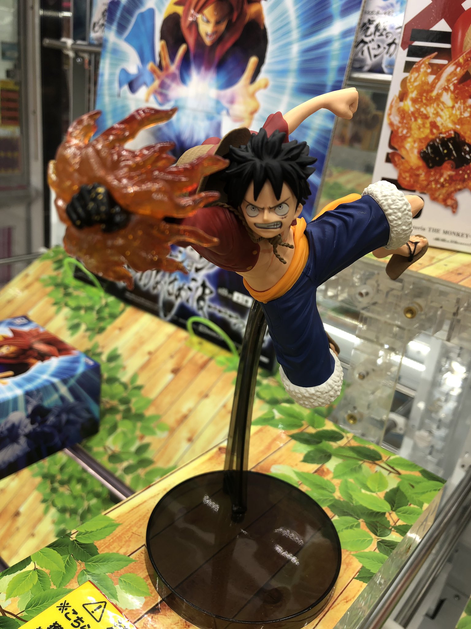 マンガ倉庫日向店アミューズ ワンピース G Materia The Money D Luffy 入荷しましたー 火の粉をラメで表現してます ワンピース Gmateria ルフィ 火拳銃 フィギュア 火の粉 ラメ入り ジーマテリア Luffy Onepiece 新シリーズ モンキー D