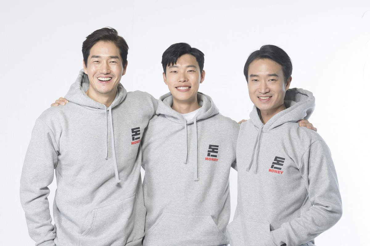dkavkdwlek's tweet photo. 돈후드티ㅋㅋㅋㅋㅋㅋㅋ https://t.co/BKoyypQFJh