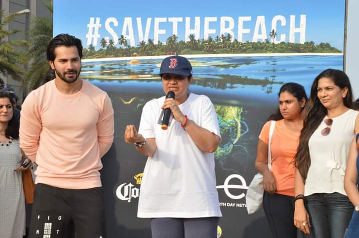 SaveTheBeach1's tweet photo. Save The Beach campaign initiated by Earth Day Network in Partnership with Corona kick-starts an initiative to Save The Beach
through a beach clean up . We appreciate the support of Bollywood celebrity Varun Dhawan in our initiative.

#savethebeach https://t.co/HDkyI98bJl