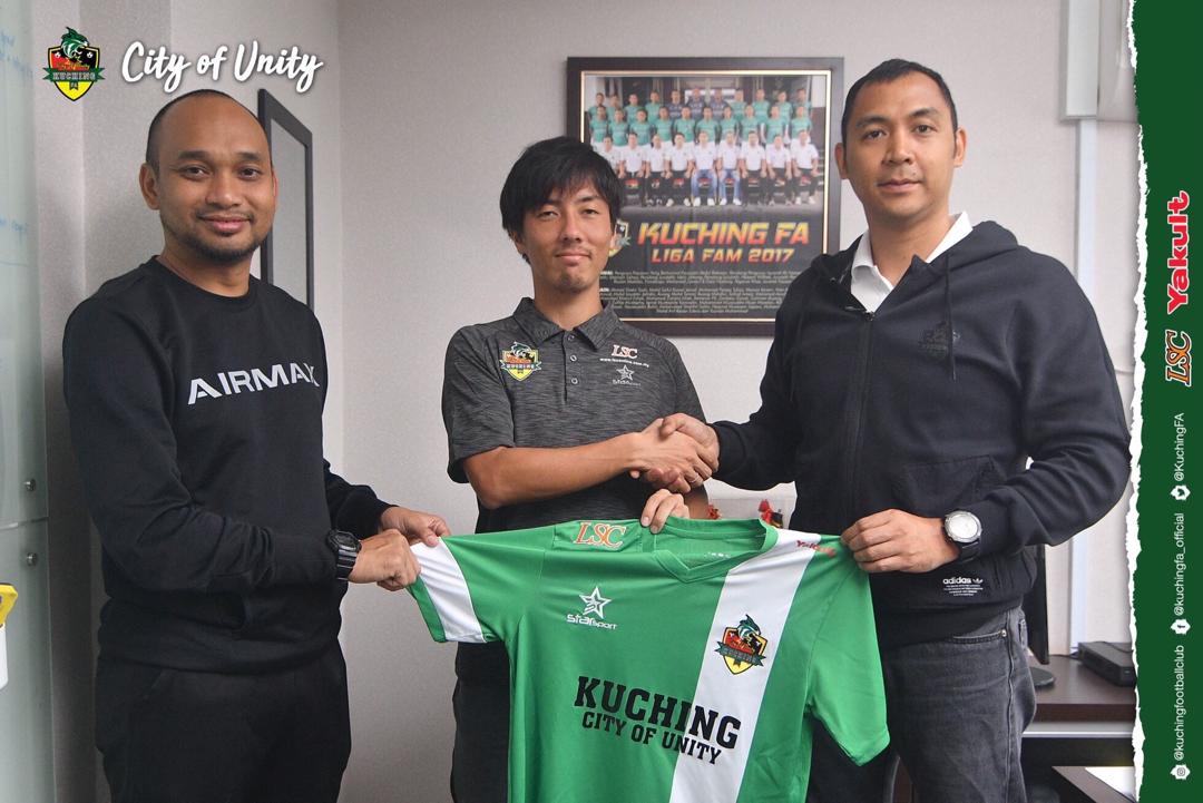 OfficialKCFC's tweet photo. Nama: Yuta Suzuki
Umur: 28 Tahun
Asal: Jepun🇯🇵
🔊 Dengan ini kami mengesahkan Yuta telah menandatangani kontrak bersama Kuching FA
#CityOfUnity
#KuchingFA
#DeliciousHead https://t.co/psFexcCTjZ