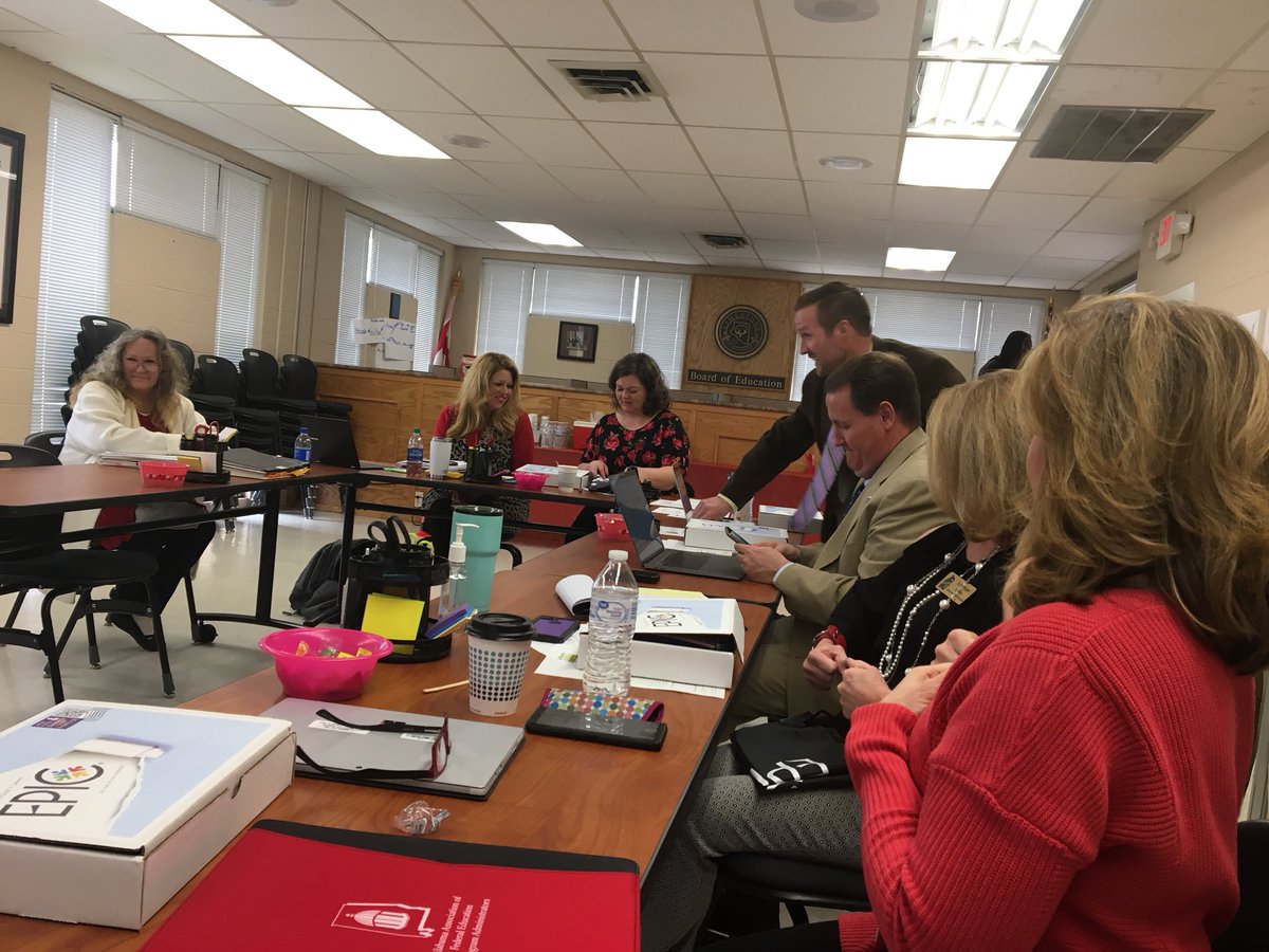 arusery's tweet image. Loved “Sharpening My Saw” by hosting Region 2 Federal Program Directors today! I continually learn from this group of dedicated educators! @LCSforKids