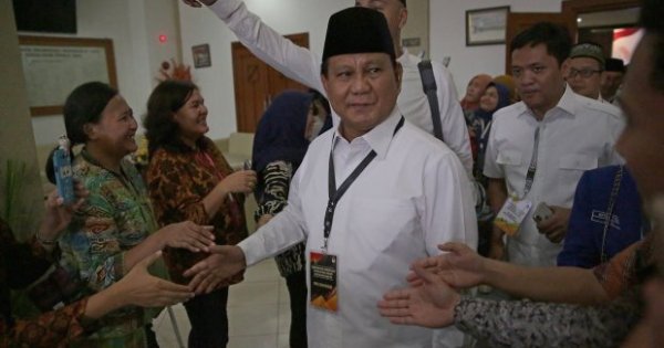 temaramimut's tweet photo. Rencana Jumatan Prabowo, KPU: Ibadah Boleh Asal Bukan Kampanye - Katadata News https://t.co/OZstehCpZX https://t.co/lN15I0xKD9