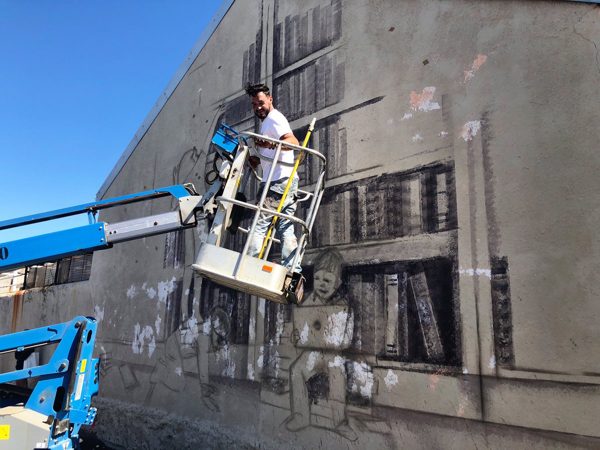 AllisonFoat's tweet photo. It’s an arty weekend with the #IPAF2019 & the CT Art Fair! Hit the pavements in Salt River with Baz Art tours to see some of the city’s most inspiring grand & small scale #streetart & #graffiti creations on walls throughout the ‘hood- it’s a vibrant wave of colour! https://t.co/cAh8UZZq8E