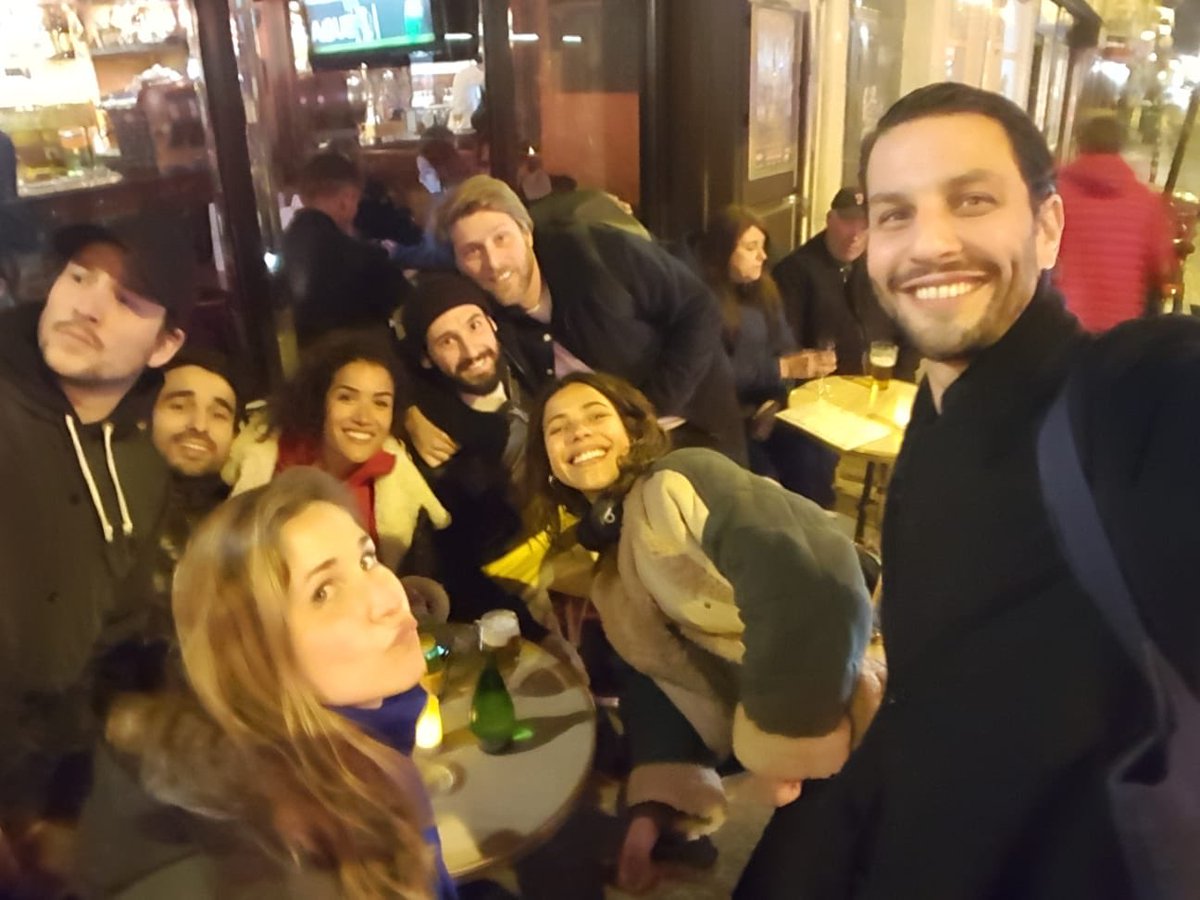 On retrouve tout le monde ! <a href="/baba_markus/">Marc Ruchmann</a> @SabrinaOuazani <a href="/JosephineOse/">Joséphine Ose/ Draï</a> @zitahanrot @tomdingler <a href="/syrus/">syrus</a> @Guiguette #plancoeur #Netflix