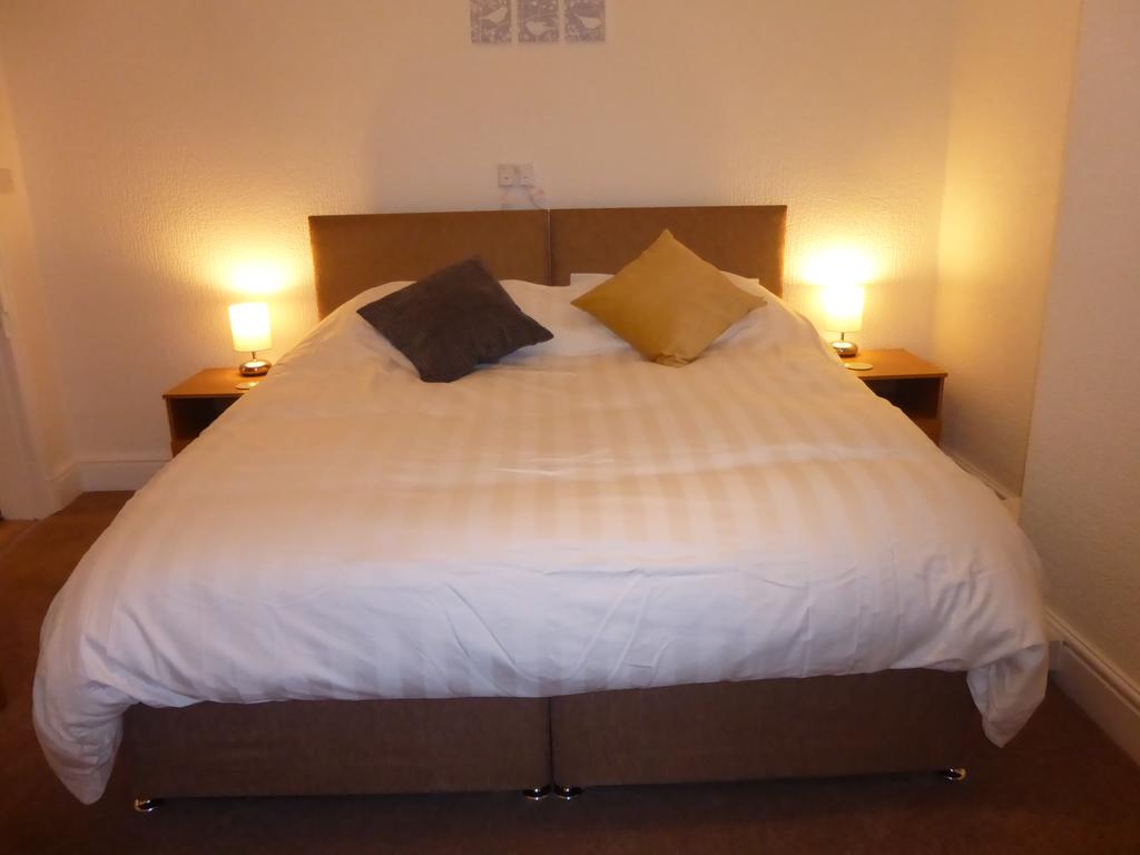 ViewMersey's tweet image. Morning guys and girls, looking for a homely break away from the rat race, look no further than our wonderful property with very reasonable rates, with the award winning @BarbacoaUk only a stones throw away #Waterloo #Crosby #Liverpool #BrightonleSands bit.ly/2IaCMXg