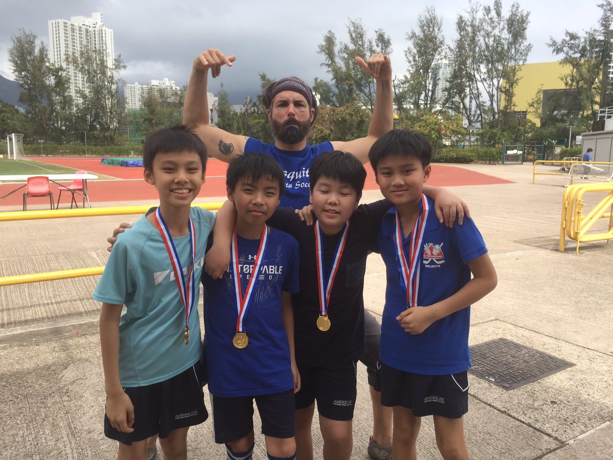 CaptainGoga's tweet photo. ☝️5th grade Dragons bay-bay!☝️#Redbrick125 https://t.co/9RGtBz7G59