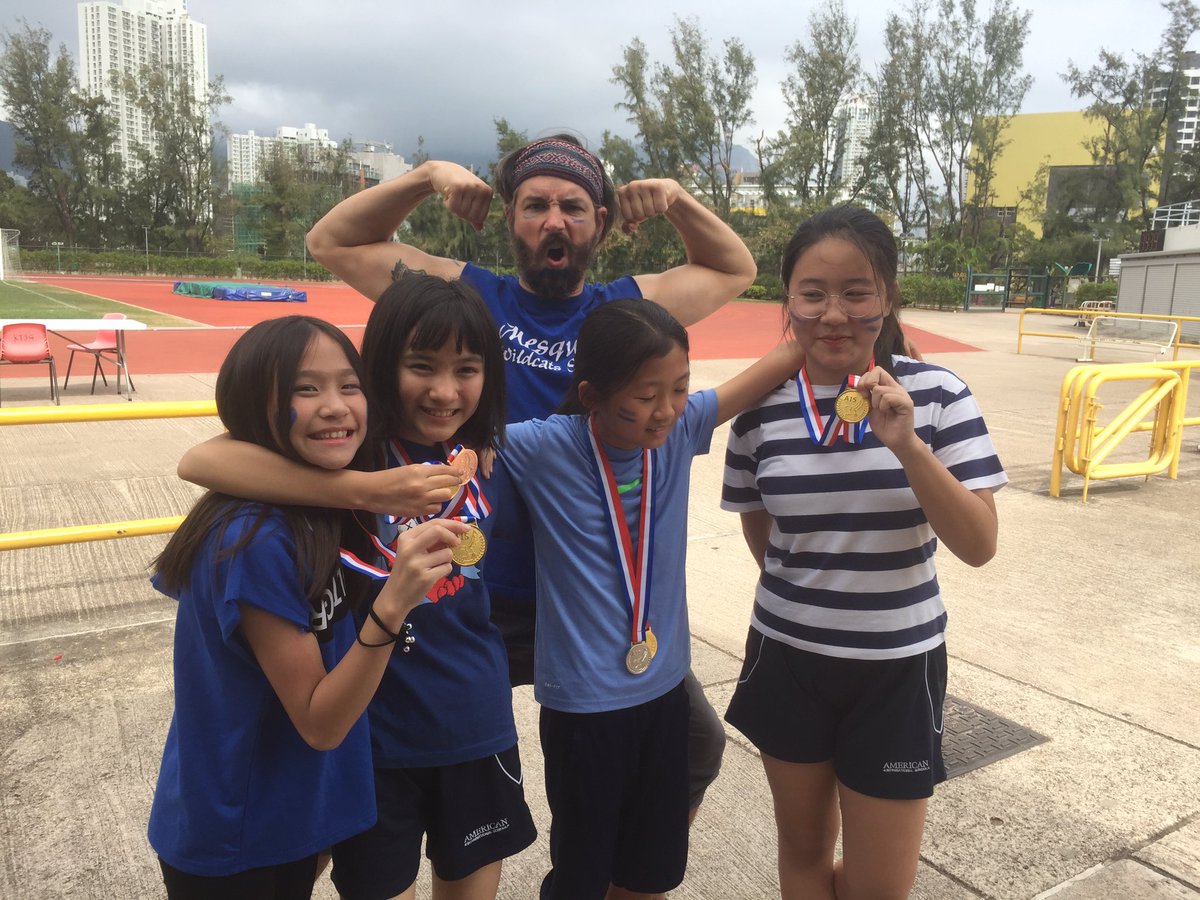 CaptainGoga's tweet photo. ☝️5th grade Dragons bay-bay!☝️#Redbrick125 https://t.co/9RGtBz7G59