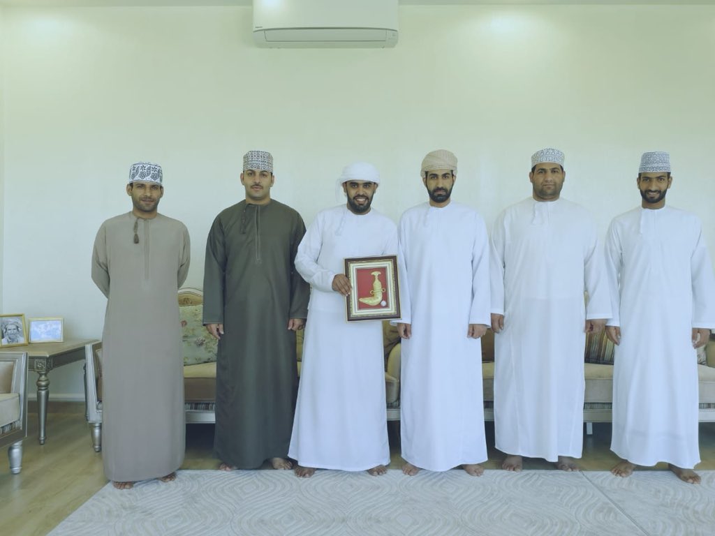 تتقدم إدارة فريق شباب مسكن وكافة أعضاءه ومنتسبي الفريق بالشكر الجزيل للمدرب سيف الكلباني على جهوده في قيادة الفريق بدورات سدادب والعارض..

شاكرين له جميعا حسن تعاونه وتفانيه بالتدريب وأخلاقه العاليه..