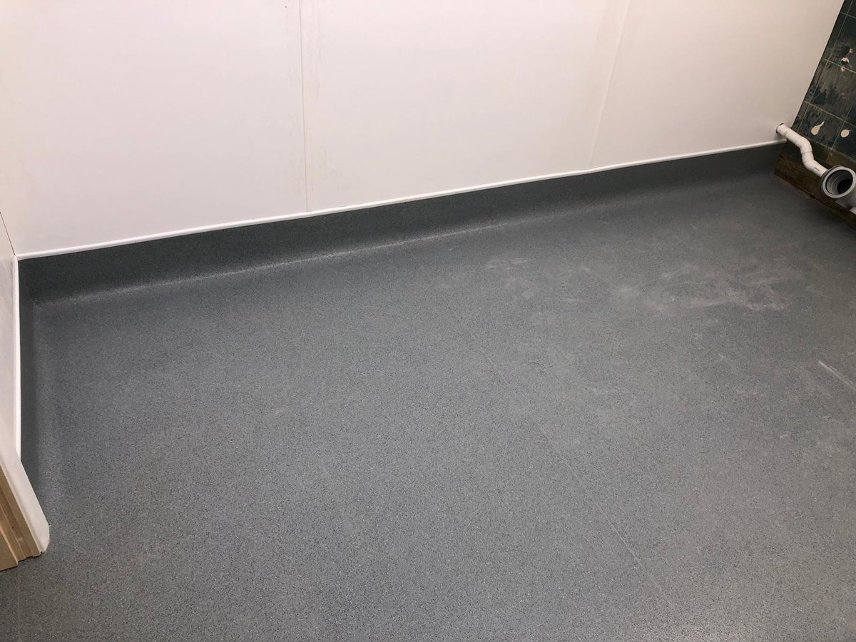 peakflooringuk's tweet photo. @Polyflorltd installed recently #standard #capandcove #peakflooring #flooring #safecontractor #chasapproved #contractor #peak #weloveflooring https://t.co/UwE1sxLi5p