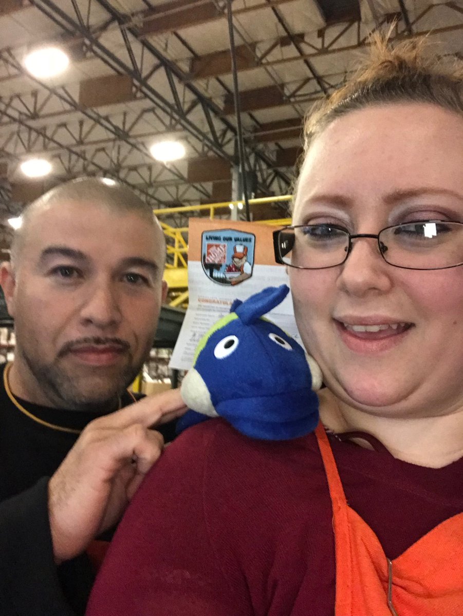 HDheatherdawn's tweet photo. ⁦@HDRLC8617⁩ Andy got one of the fresh new Homers for staying fired up this week! Thanks for all your help feeding the feeders. https://t.co/SqGsW4xYc0
