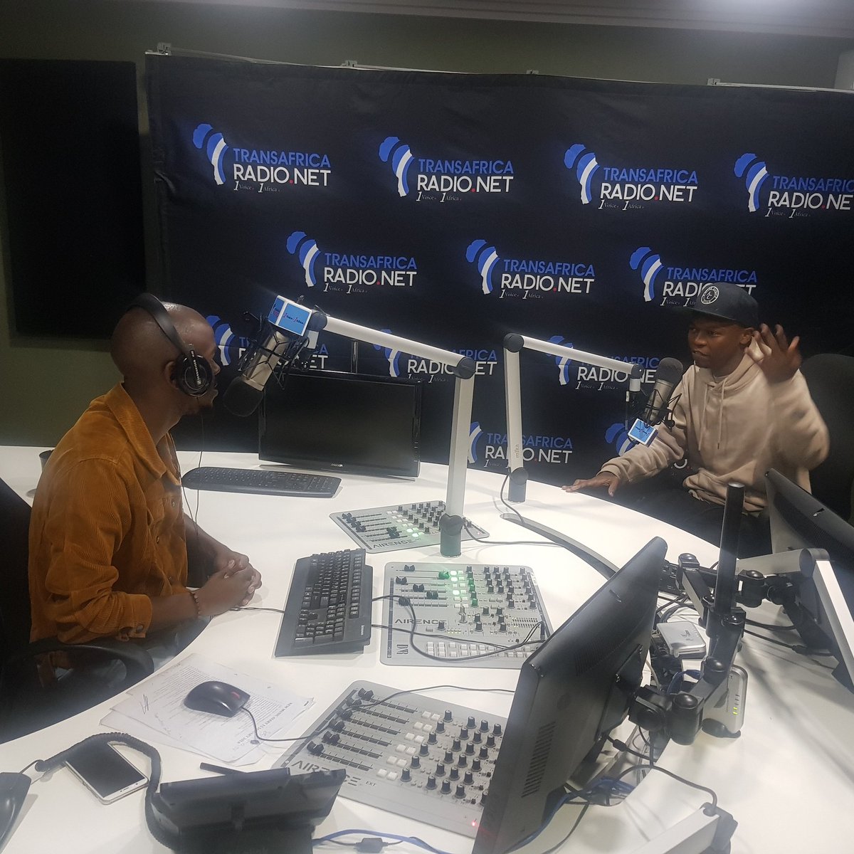 TransAfrica872's tweet photo. . @Karyendasoul @therealmashile catch Karyendasoul NOW live on the Morning Mayhem on #TransAfricaRadio.
#HouseMusicPartyFridays
#DSTV872
#OVHD609
#Streamuslive on https://t.co/BRbO3flOIo
#AfricanMusicHQ https://t.co/pcSa0L4k51 https://t.co/GgQOodRmA1