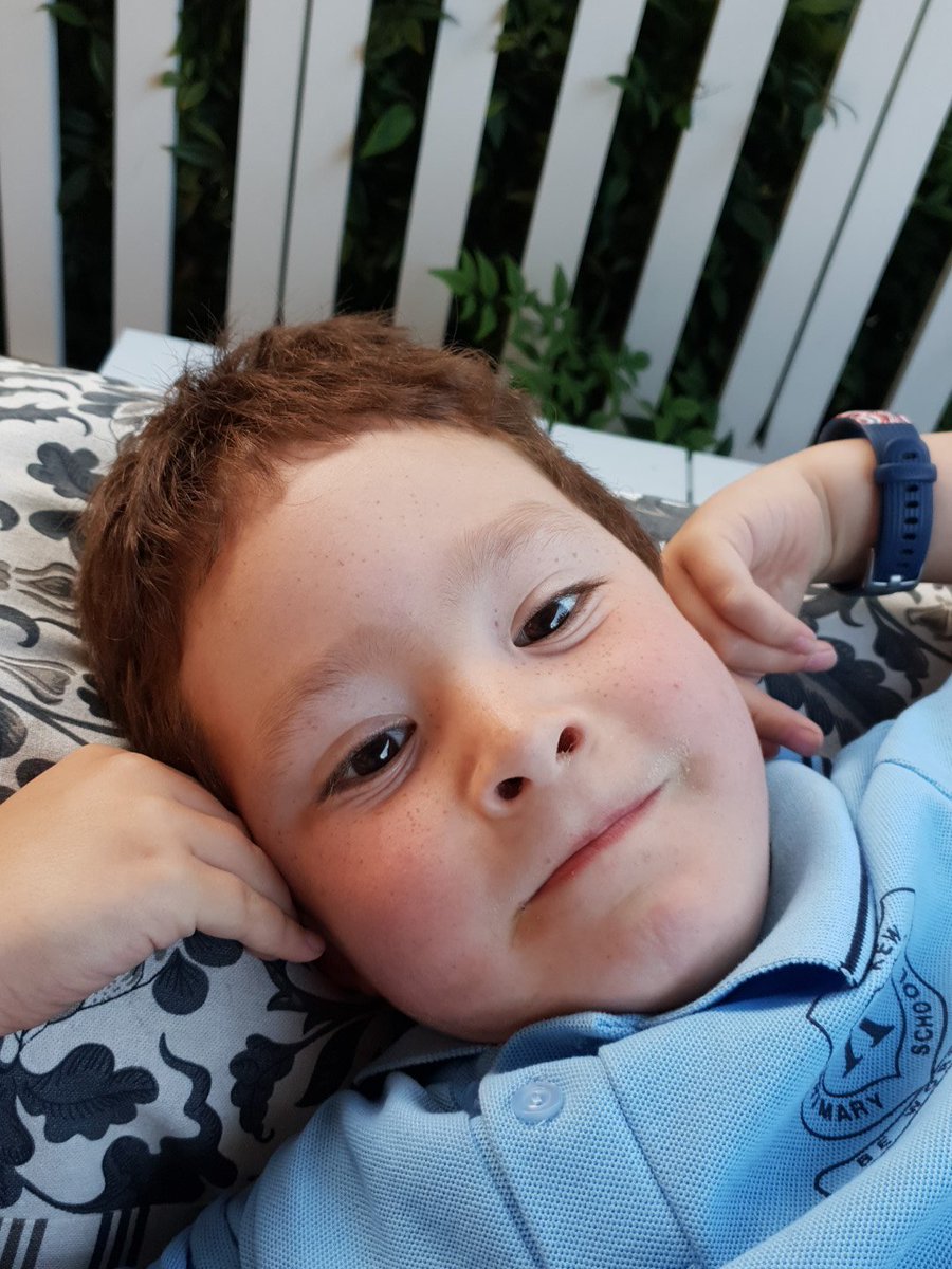 MatthewRoss76's tweet photo. @Issie16 Hi Issie, if you have time next Friday night, could you please come into the Kid Zone and wish this little @HawthornFC supporter a Happy 6th Birthday. https://t.co/5Ucaosxc8L