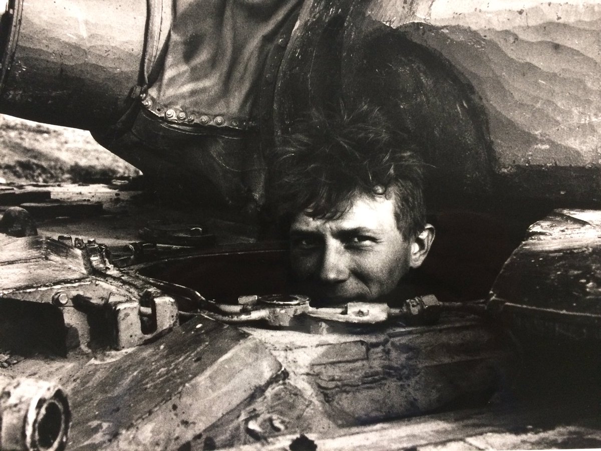 MarkUrban01's tweet image. 30 years ago today Soviet Forces completed their withdrawal from Afghanistan - I was covering it for a paper but taking photos for myself, like this Russian tank driver on one of the last convoys