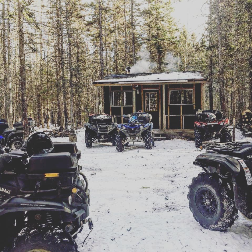 📷 NorthsideATVgroup representing some Yamaha Grizzlies in Canada! yamaha.us/tYOGSE