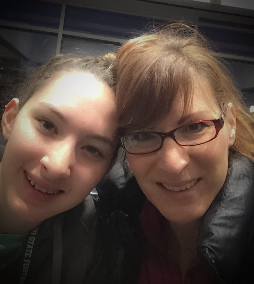 TaraCullen4's tweet photo. 3:30am wake up and @CullenAyla and I are on our way to DC for some volleyball! #CoalitionVB #CapitalHillClassic https://t.co/WxGAOqQNz9