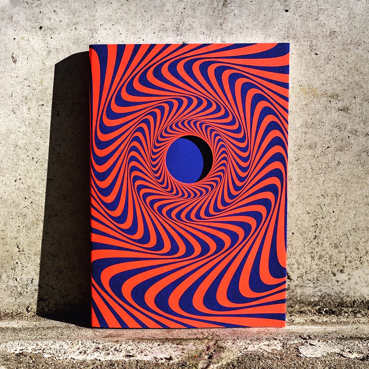 spinellida's tweet photo. annual book 2018 @HBKsaar https://t.co/qRmPqi5oXd