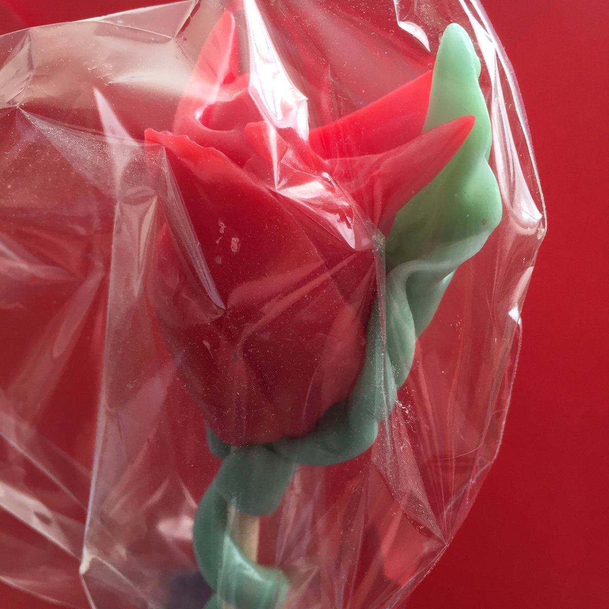 toucantoo_'s tweet photo. Living the twists and turns seen #maskelyneandcooke cocktail @LeMeridienPCDLY and @SpunCandyUK
#toucantoo like the creativity with food and drink
#cocktail #sugarcraft #valentinesrose #spuncandy #cocktailbar https://t.co/JxmxYdYZM5