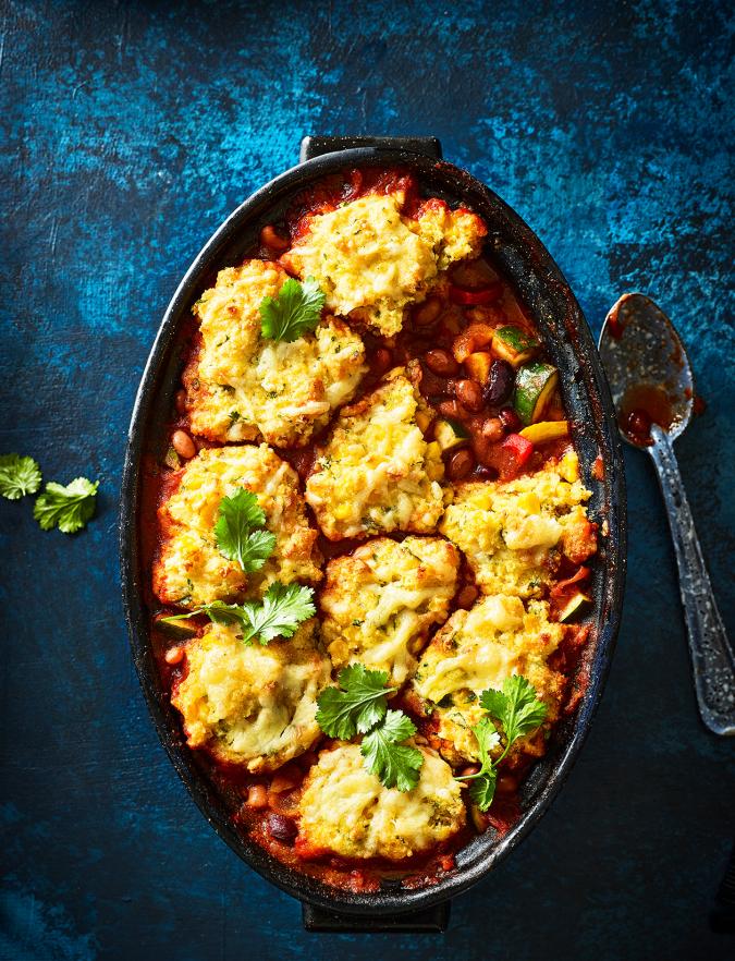 SainsburysMag's tweet image. Chilli bean cornbread cobbler – #comfortfood levels 💯💯 bit.ly/2RXjDrv
