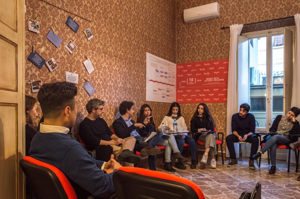 ReteSviluppo's tweet image. Il 12 febbraio @reteSviluppo, @KinoaTech e @datalifelab hanno festeggiano il #Capodanno cinese con un momento di condivisione e confronto su #innovazione, #musica, #YouTube #Instagram, #tecnologia, #giovani e tradizioni cinesi con degli amici provenienti dal paese asiatico.