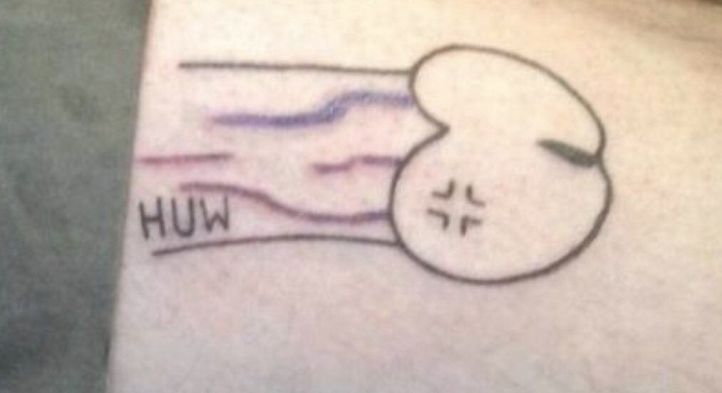 NadiaRizavi1's tweet image. What happens when you get drunk with Matt Holt @geeksnglasses  Your skills in art are unparalleled. 😒