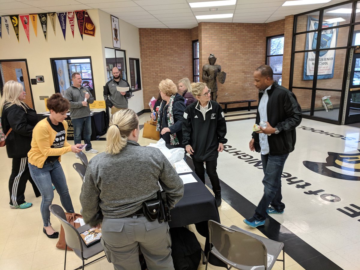 KnightsR7's tweet photo. Staff members getting checked in for the FSD Discover Wellness sessions. Session one begins in one minute. #discoverwellness #KnightsR7 @drkrauseashley https://t.co/22aOIWdn5h