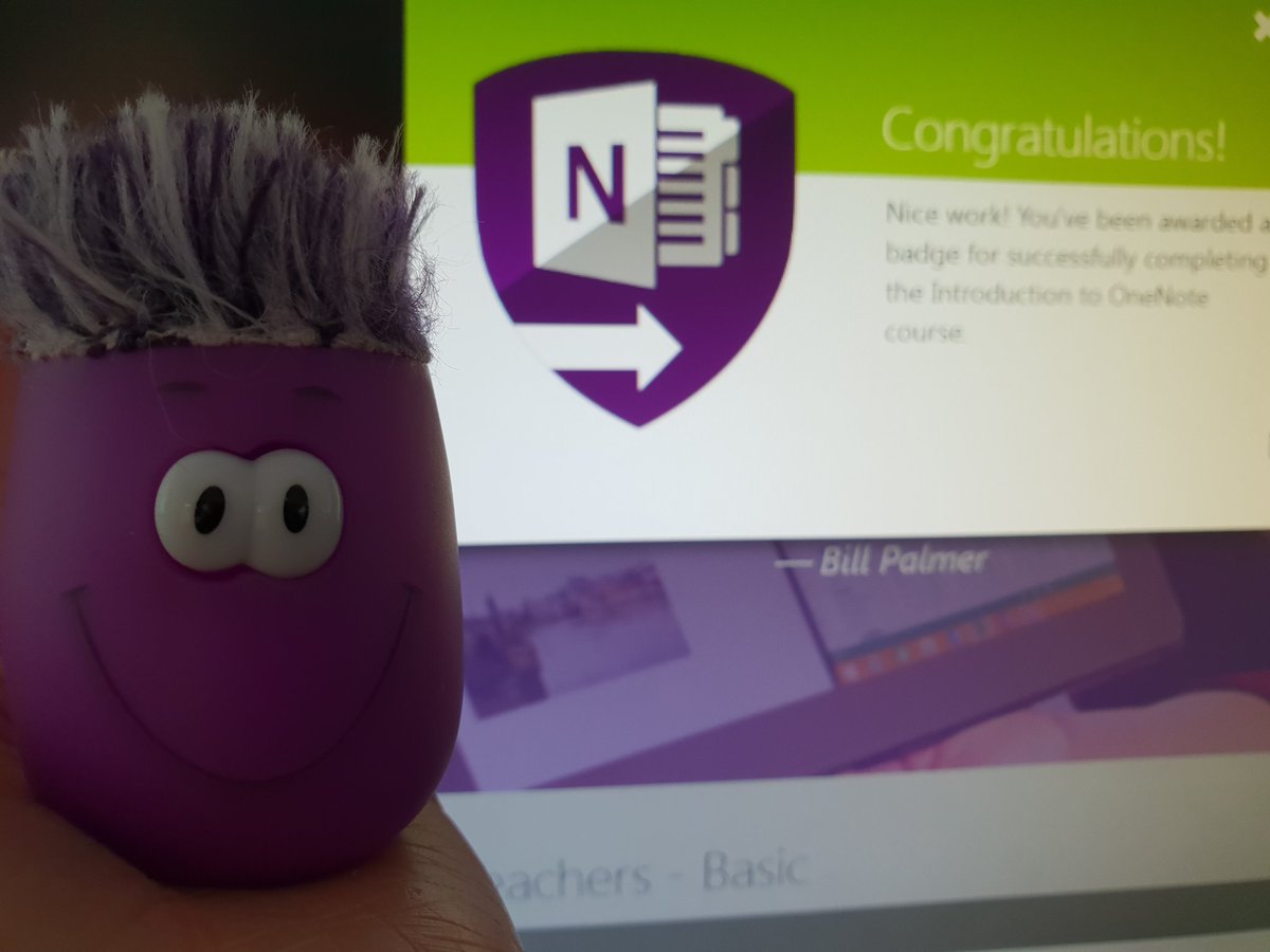 HOW_College's tweet photo. #HowieHero is all set up with @OneNoteEDU #sHOWcase https://t.co/XEB2mTjS4S