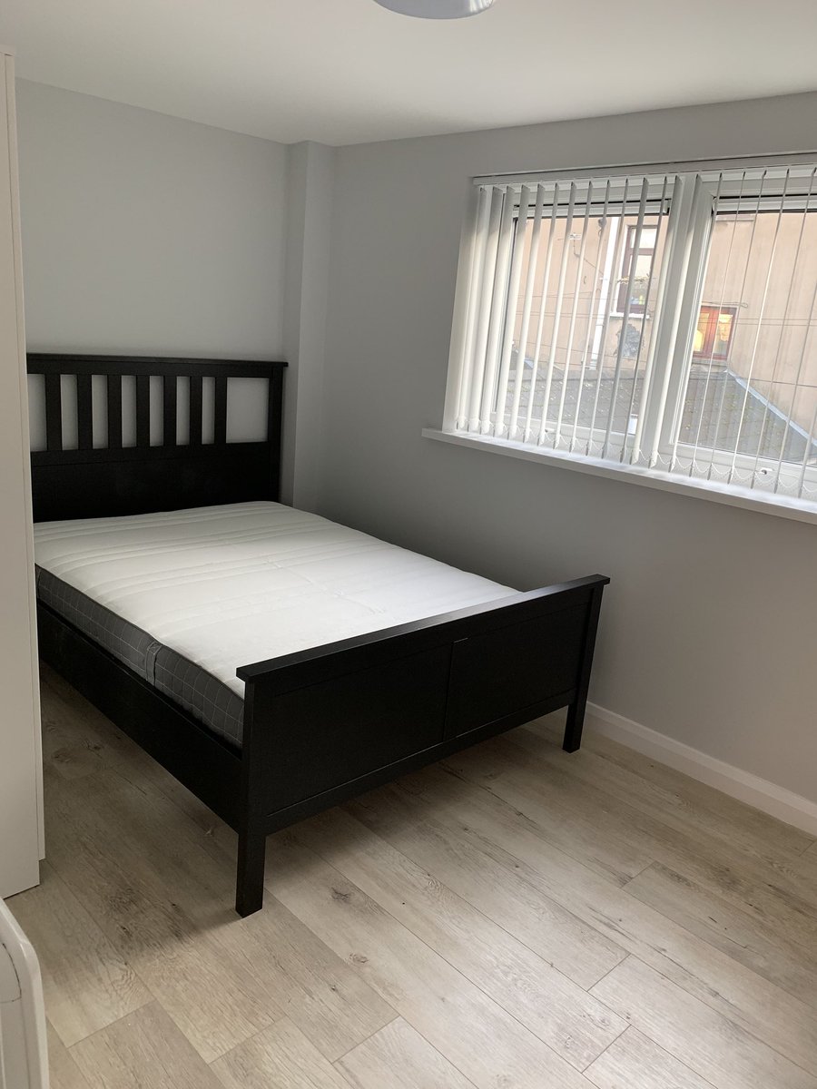 96SandyRow's tweet photo. Delivering Sandy Row as A Place To Live - apartments completed &amp; 2 local young people moving in today! Delighted we have been able to achieve this as part of the #SandyRow2030 vision @belfastcc #LocalInvestmentFund @CommunitiesNI #NeighbourhoodRenewalCapital https://t.co/Ldv9ttV3Qd