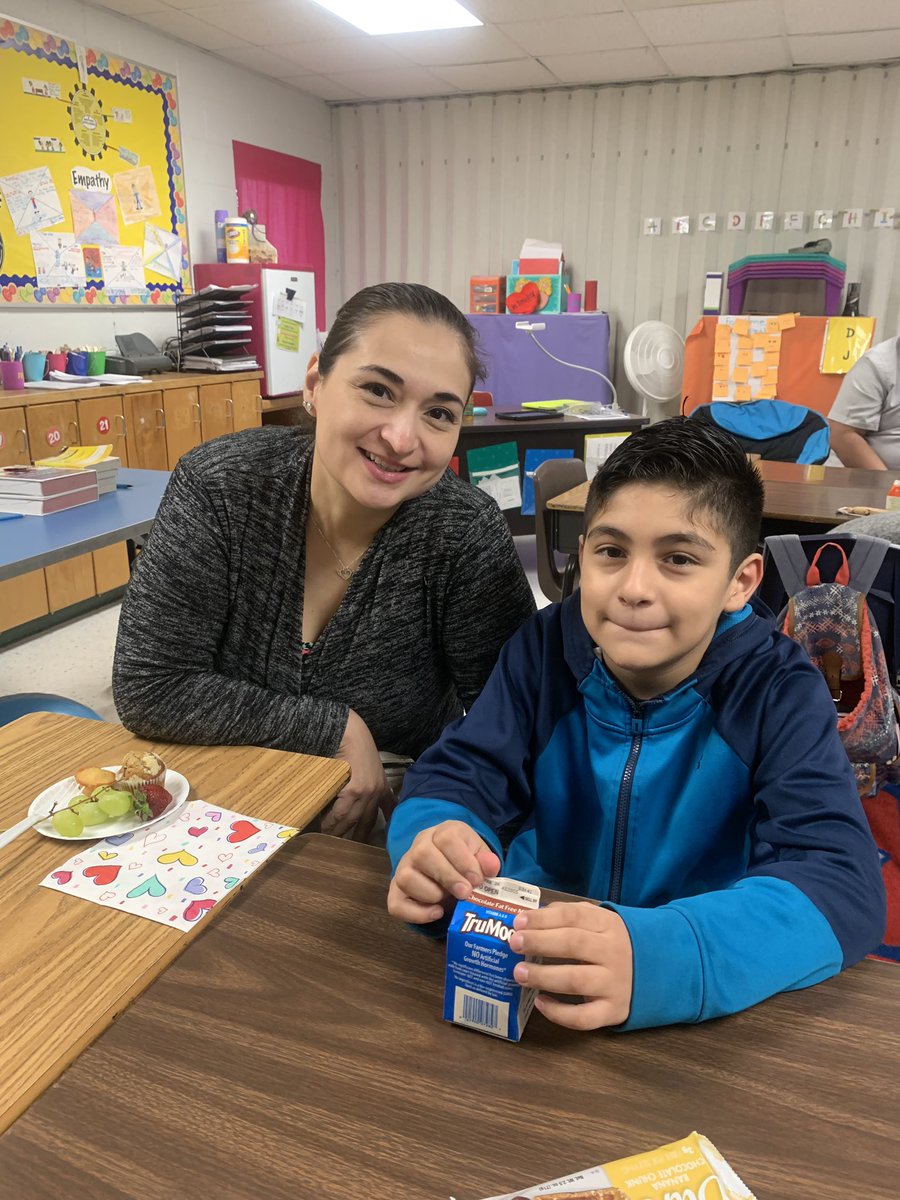 drmandy_thomas's tweet photo. Sweets with your Sweetheart!! Thank you PTO! @warriors112 Thank you parents for joining your children for breakfast! @PTOWILSON112 https://t.co/p03rzNXILs