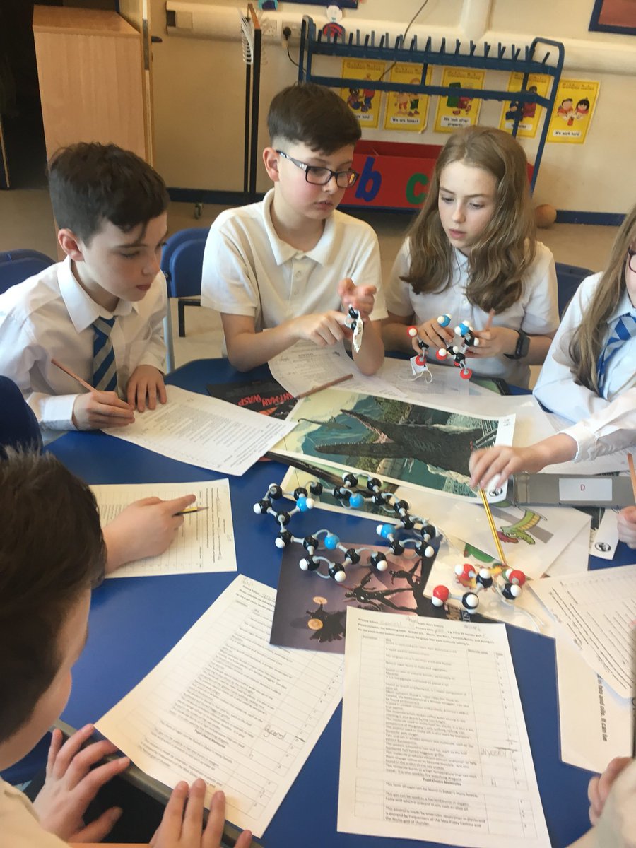 MrsYseaview's tweet photo. P6 enjoying a STEM challenge looking at Super Hero molecules with the help of Dr Ritchie and Callum and Cameron from S6 @CarnoustieHigh Thanks for coming along! @MrsRajcoomar @seaview_ps @InkSmithM https://t.co/9aVoCIyFGS