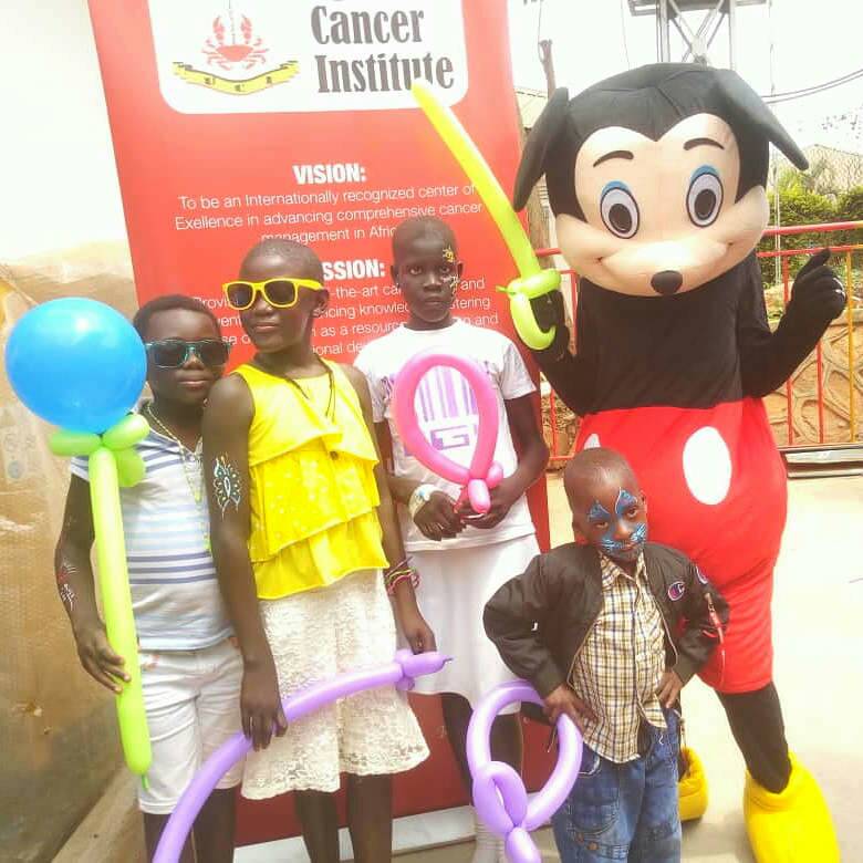 BCFUganda's tweet photo. Some of the #bcfkids at the #InternationalChildhoodCancerDay celebrations at @UgandaCancerIns today
#ICCD #fightcancer #cancerfreekids #nomorecancer #cancerfreeuganda #ugandakids #live #life https://t.co/RzgqD7HqBS