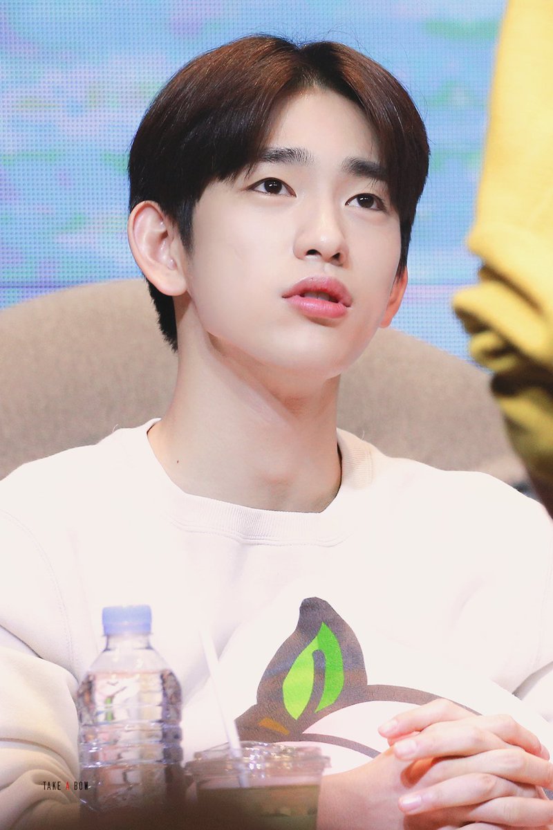 tab940922's tweet photo. 181216 여의도 팬싸인회 #진영 #GOT7 #갓세븐 #Jinyoung #이안 #ジニョン #朴珍榮 #사이코메트리그녀석 Jinyoungie wae 😗❓👄👂👀 https://t.co/is3XAyAUOv